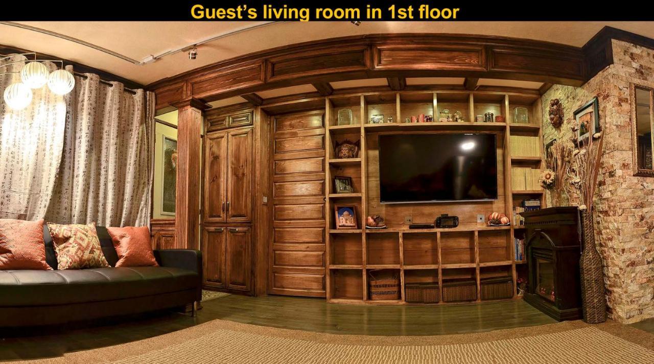Salmon Magwood Guesthouse Торонто Екстериор снимка